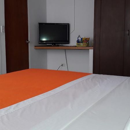 Hostal Deluxe Santander. Manizales Exterior photo
