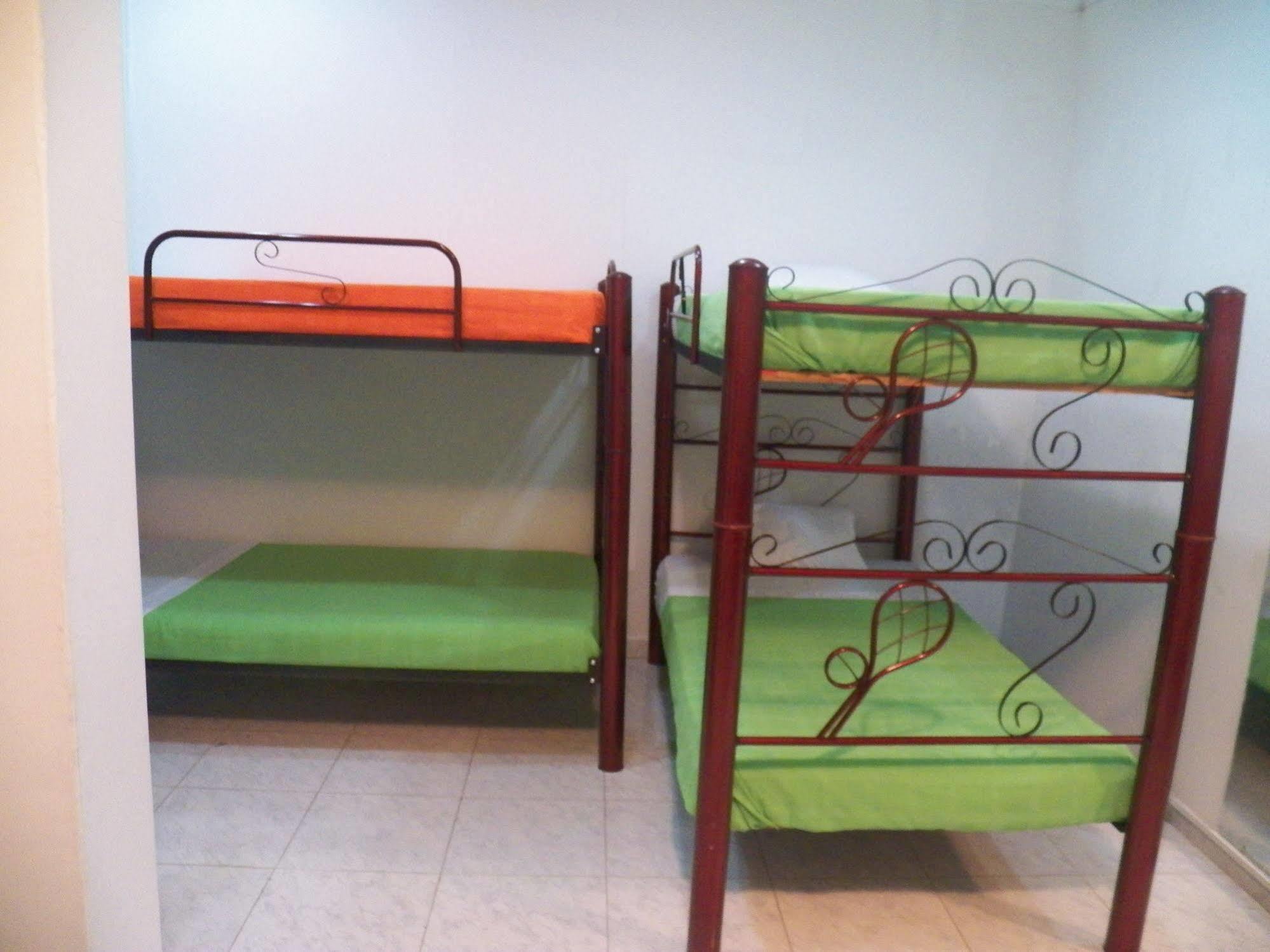 Hostal Deluxe Santander. Manizales Exterior photo