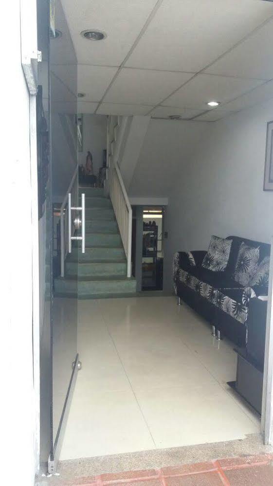 Hostal Deluxe Santander. Manizales Exterior photo